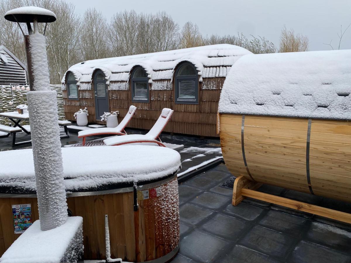 Bed & Wellness Klein Knorrestein With Private Hottub And Sauna And Tandembike Rental Included In Price Almere Eksteriør billede